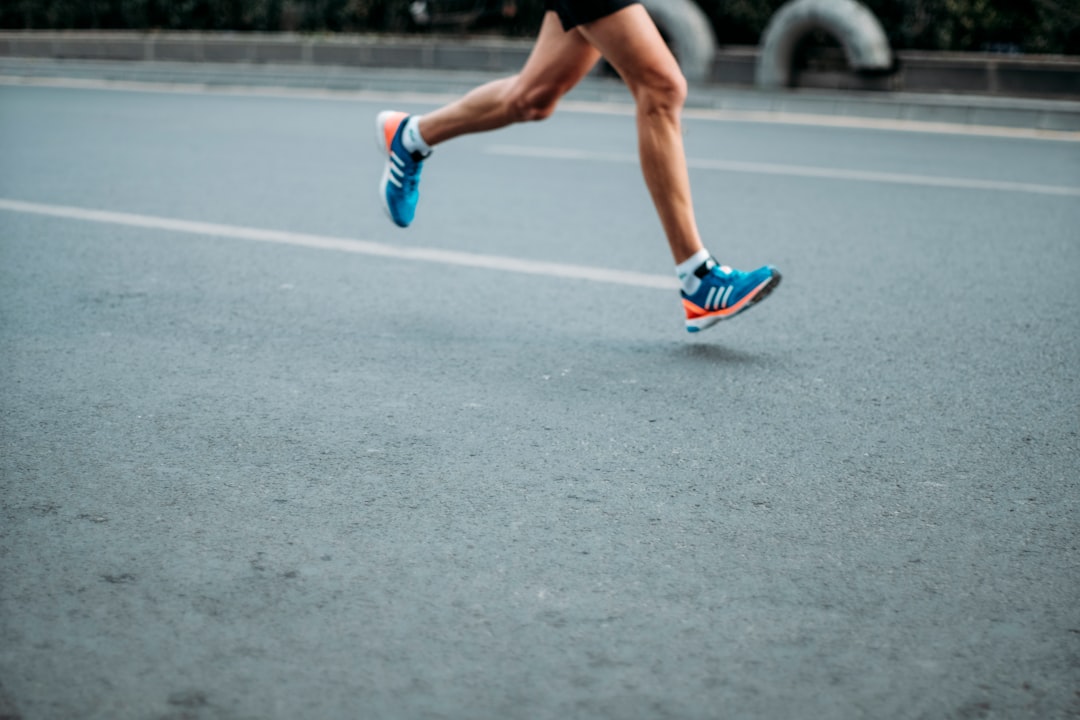 Best Running Shoes for Arch Pain: What Actually Works in 2025