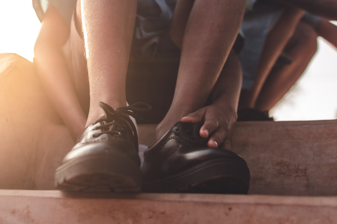 How to Find the Best Shoes for Chronic Heel Pain: A 7-Point Checklist for 2026